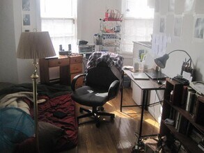 28 S Huntington Ave, Unit 301 in Boston, MA - Building Photo - Building Photo