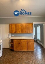 2109 S Garfield Dr in Indianapolis, IN - Building Photo - Building Photo
