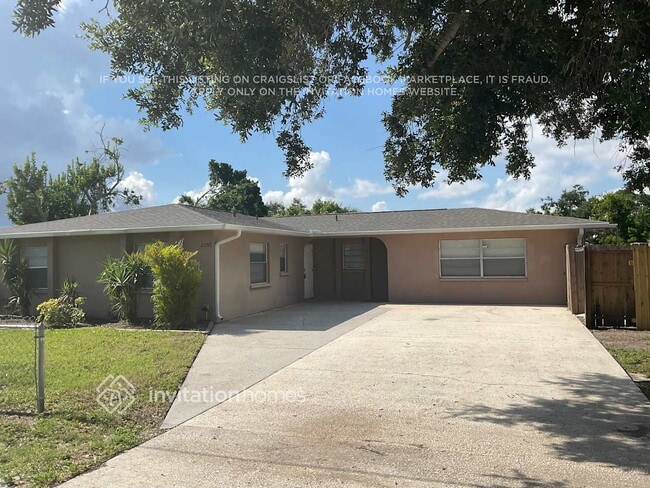 property at 2305 26th Ave W