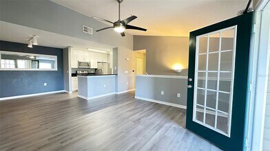 7417 Vista Way in Bradenton, FL - Building Photo - Building Photo