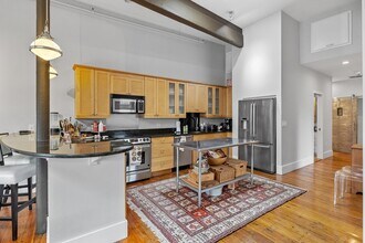 150 Lincoln St in Boston, MA - Building Photo - Building Photo
