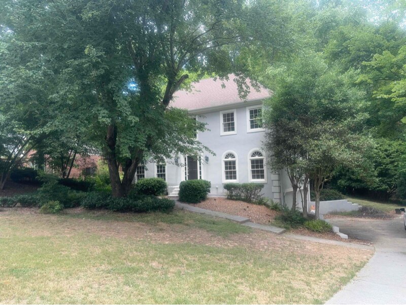144 Lakeside Dr NW in Kennesaw, GA - Building Photo