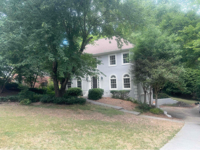 property at 144 Lakeside Dr NW