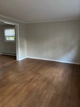 1109 S Main St in Bellingham, MA - Building Photo - Building Photo