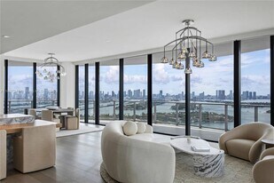 501 West Ave in Miami Beach, FL - Building Photo