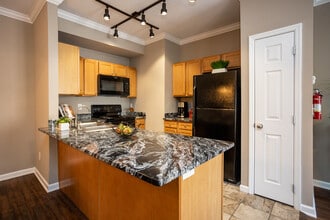 The Villas of Emerald Woods in Knoxville, TN - Building Photo - Interior Photo