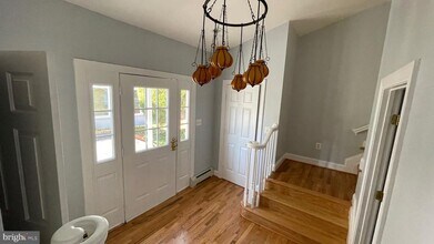 10130 Blake Ln in Oakton, VA - Building Photo - Building Photo