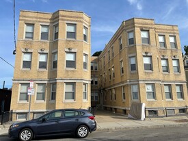 10 Woodbridge St, Unit 6 in Cambridge, MA - Building Photo