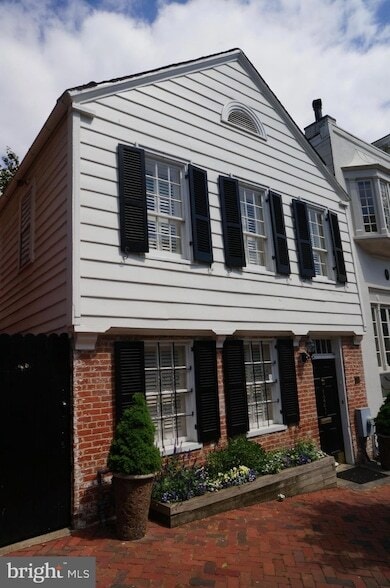 property at 1241 30th St NW