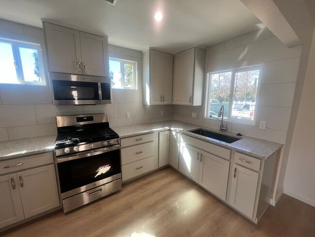8868 Troy St in Spring Valley, CA - Building Photo - Building Photo