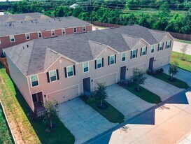 212 Autumn Berry Ln in Brookshire, TX - Building Photo