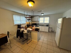 1423 E Broad St in Athens, GA - Building Photo - Building Photo