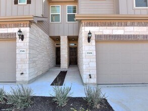 17301 Leafroller Dr in Pflugerville, TX - Building Photo - Building Photo