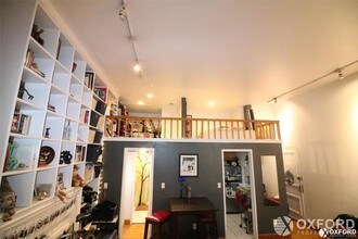 107 W 69th St-Unit -1-A in New York, NY - Building Photo - Building Photo