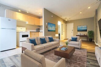 Avenue Tower in Calgary, AB - Building Photo - Building Photo