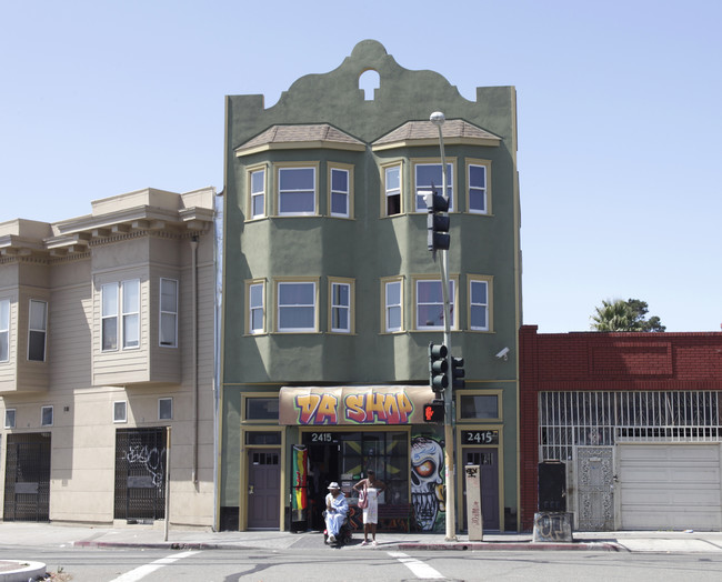 2415 San Pablo Ave in Oakland, CA - Foto de edificio - Building Photo