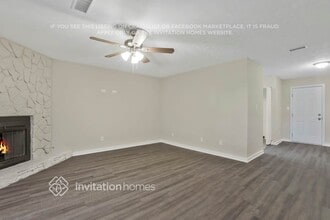 4751 Hairston Crossing Rd in Stone Mountain, GA - Foto de edificio - Building Photo