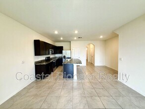 32794 Pez Landing Ln in Wesley Chapel, FL - Building Photo - Building Photo
