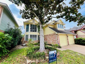 16079 Hidden Acres Dr in Houston, TX - Building Photo - Building Photo