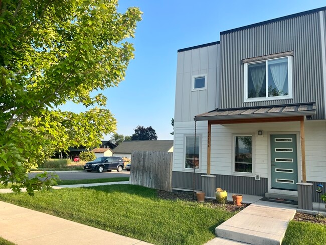 4715 Siren Rd in Missoula, MT - Building Photo - Building Photo
