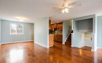 5402 Hasbrook Dr in Louisville, KY - Building Photo - Building Photo