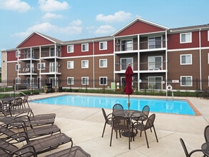 Bedford Apartments in Albertville, MN - Building Photo - Building Photo