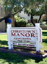 Christown Manor II in Phoenix, AZ - Building Photo - Building Photo