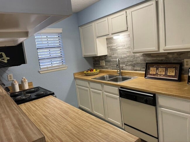 property at 4159 Steck Ave