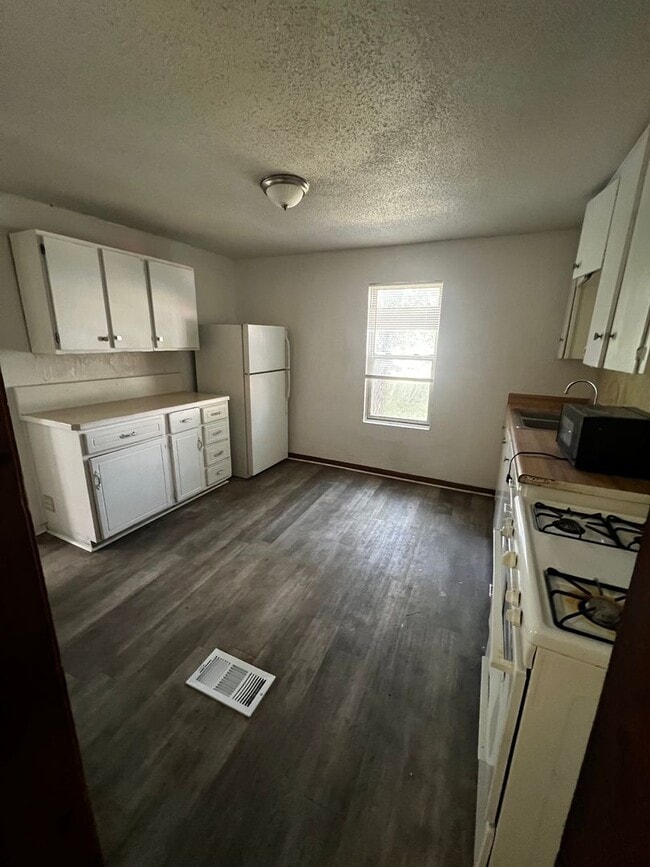 1211 Reynolds Ave in Kansas City, KS - Building Photo - Building Photo