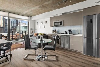 650-610 10 Ave SW in Calgary, AB - Building Photo - Building Photo