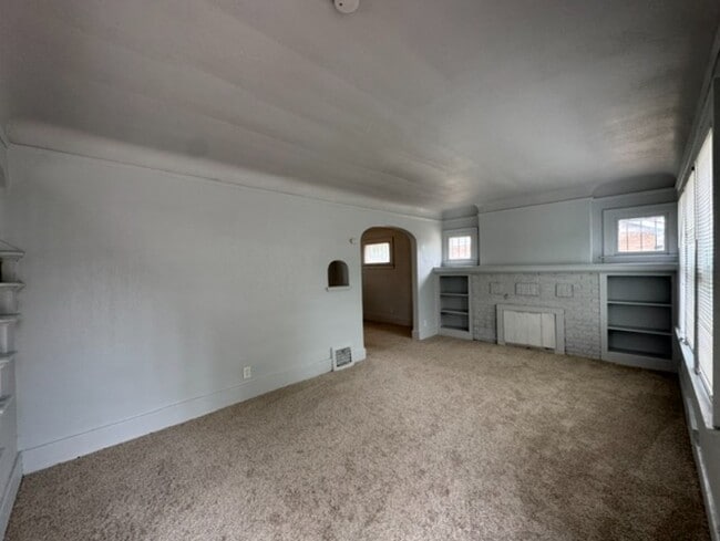 15465 Wisconsin St in Detroit, MI - Building Photo - Building Photo