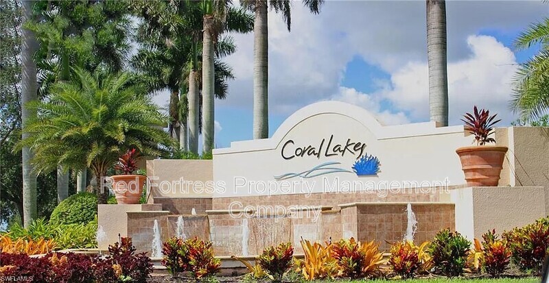 2679 Sunset Lake Dr in Cape Coral, FL - Building Photo