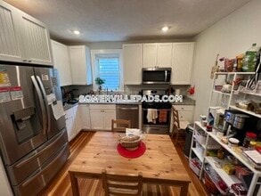 305 Highland Ave, Unit 2 in Somerville, MA - Foto de edificio - Building Photo