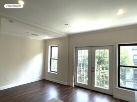 427 E 117th St in New York, NY - Building Photo