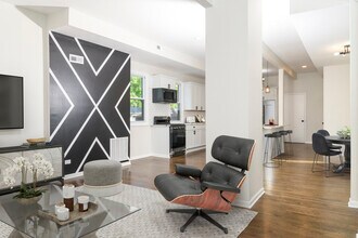 429 W 102nd Pl in Chicago, IL - Building Photo - Building Photo