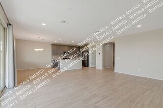 9734 E Miller Peak Trl in Tucson, AZ - Foto de edificio - Building Photo