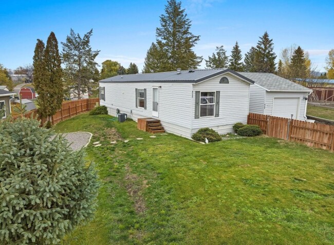 8120 Mourning Dove Dr in Missoula, MT - Building Photo - Building Photo