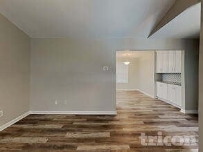 51 Chesapeake Way in Rockmart, GA - Foto de edificio - Building Photo