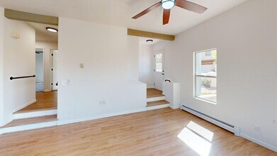 4 Calle Las Casas in Santa Fe, NM - Building Photo - Building Photo