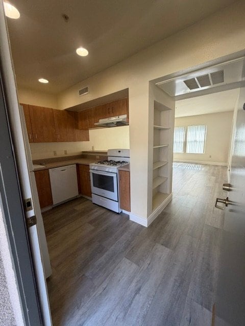 70 Esperanza Ave, Unit 204