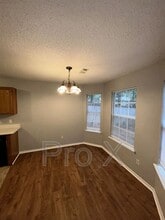 3220 W Woodridge Dr in Fayetteville, AR - Building Photo - Building Photo