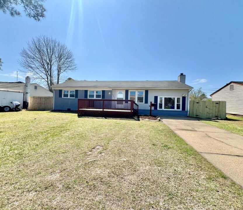 3041 Ferry Farm Ln in Virginia Beach, VA - Building Photo