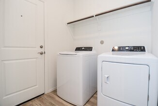 22707 Bolanzo Ln in Roman Forest, TX - Building Photo - Building Photo