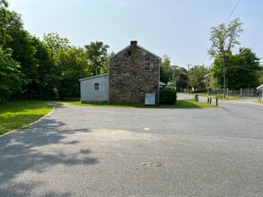 Duplex in Whiteford, MD - Building Photo - Building Photo