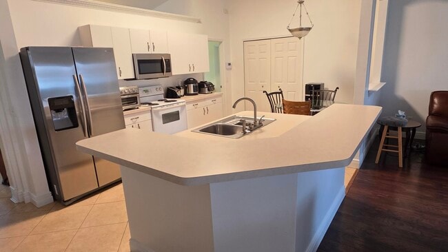 6448 NW Colgate St in Port St. Lucie, FL - Building Photo - Building Photo