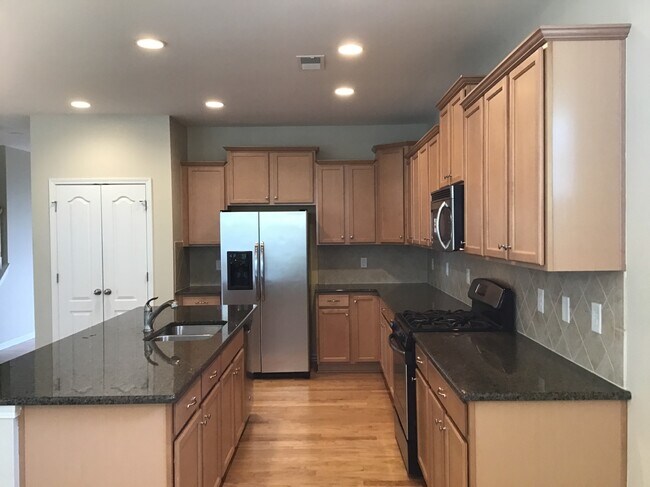 1613 Deer Meadows Dr in Waxhaw, NC - Building Photo - Building Photo