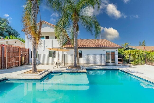 property at 330 Plaza De Benito Juarez