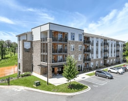 Preston Ridge in Hickory, NC - Building Photo