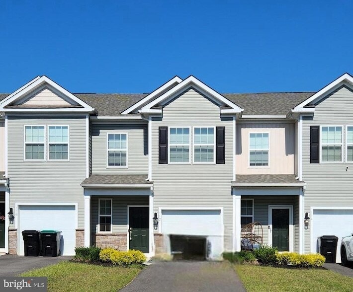 112 Sickler Ct in Sicklerville, NJ - Foto de edificio