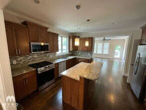 2822 W Kirkwood Ave in Nashville, TN - Building Photo - Building Photo